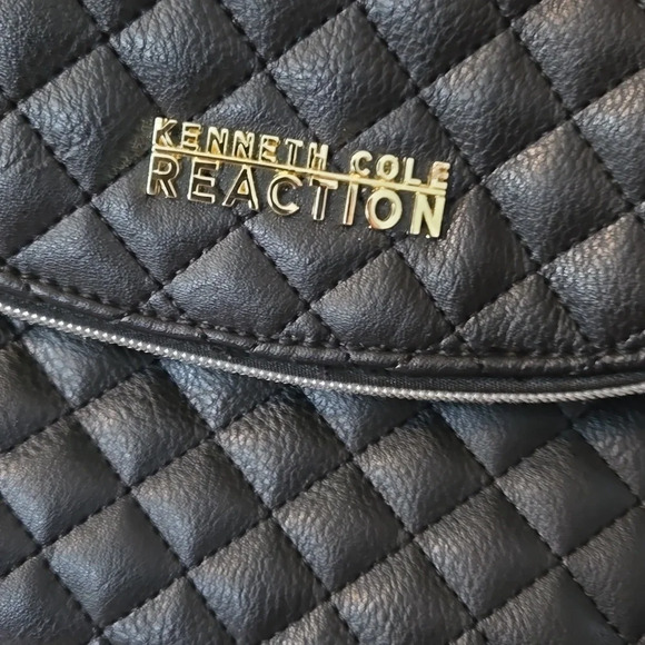 Kenneth Cole Reaction Crossbody Flap Bag - Picture 5 of 5